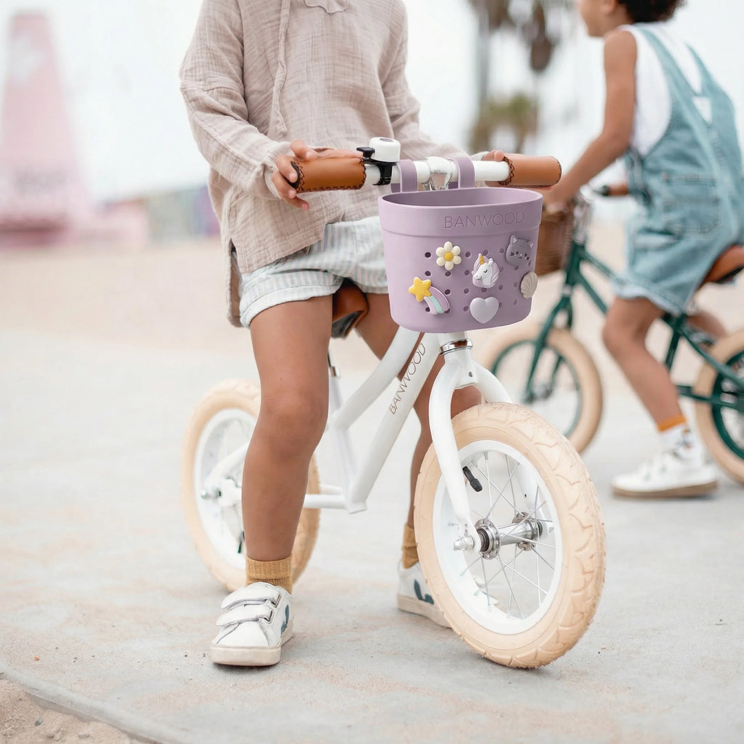 Banwood koszyk do hulajnogi lub roweru + przypinki – Lavender Magic