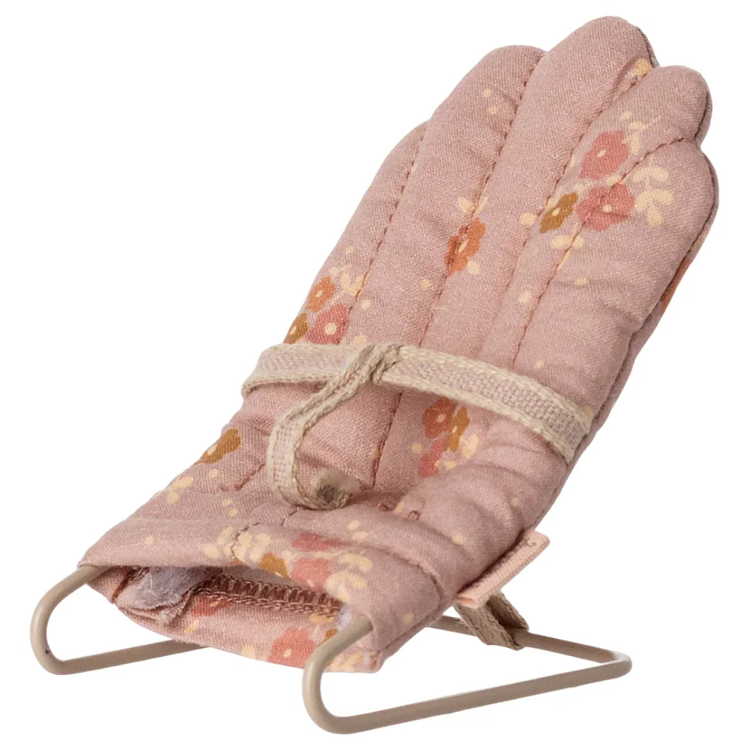 Maileg Leżaczek Babysitter – Rose